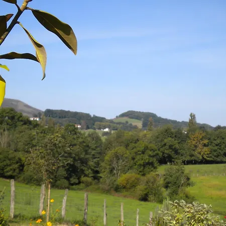 De Charme 3* بيت للعطل