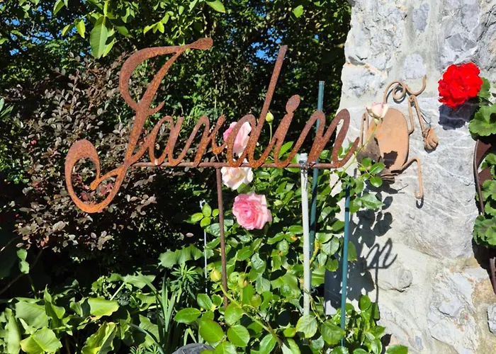 Prázdninový dům De Charme 3* Saint-Esteben